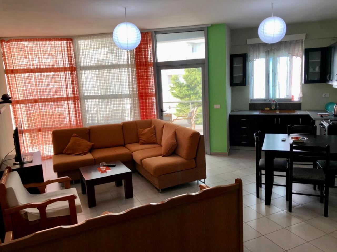 Lorenso Guest House Sarandë Buitenkant foto
